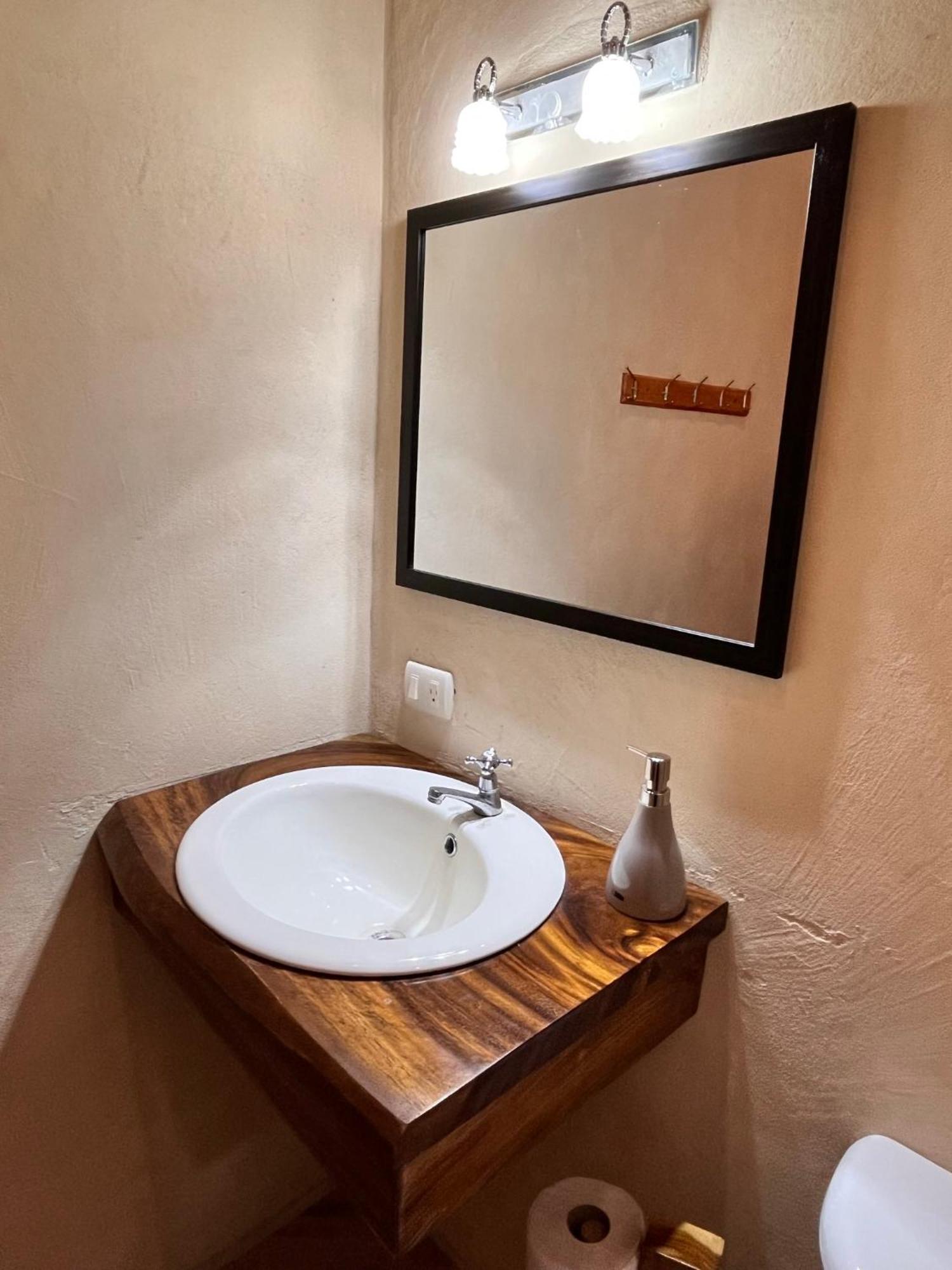 Apartamento El Guanacaste, Cerca Tamarindo Con Piscina سانتا كروز المظهر الخارجي الصورة